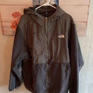 Men’s North Face Coat